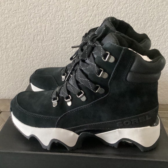 SOREL Women's Kinetic Impact Conquest Waterproof Booties, size 8 - Picture 5 of 8